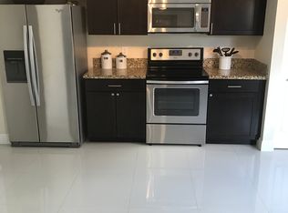 6169 NW 40th St, Coral Springs, FL 33067