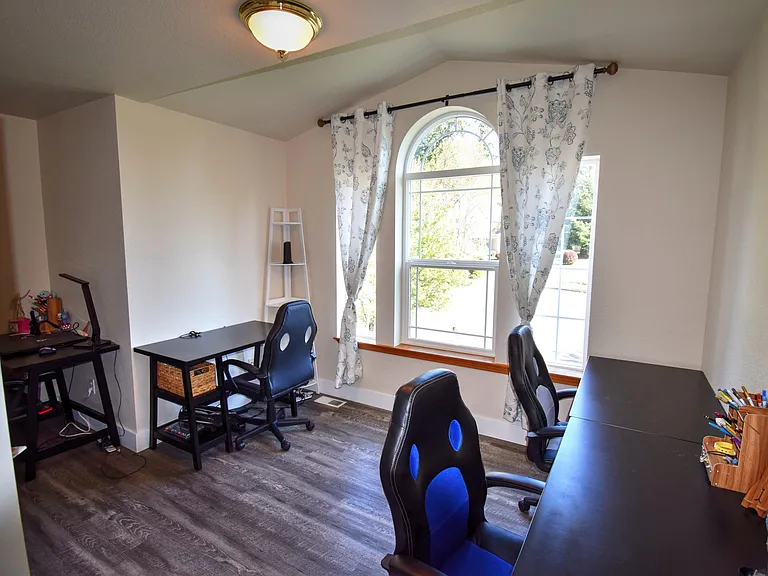 2918 Lohman Ct SE — Photo 27