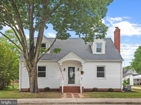 304 N Main St, Hebron, MD 21830