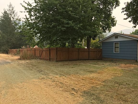 5th image of 82055 Hillview Dr
