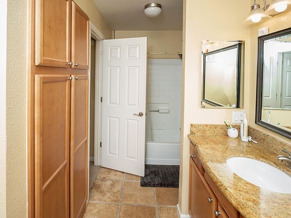 2nd image of 885 Halidon Way APT 1024