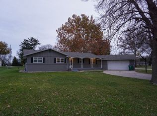 1803 Spring Rd, Grand Island, NE 68801