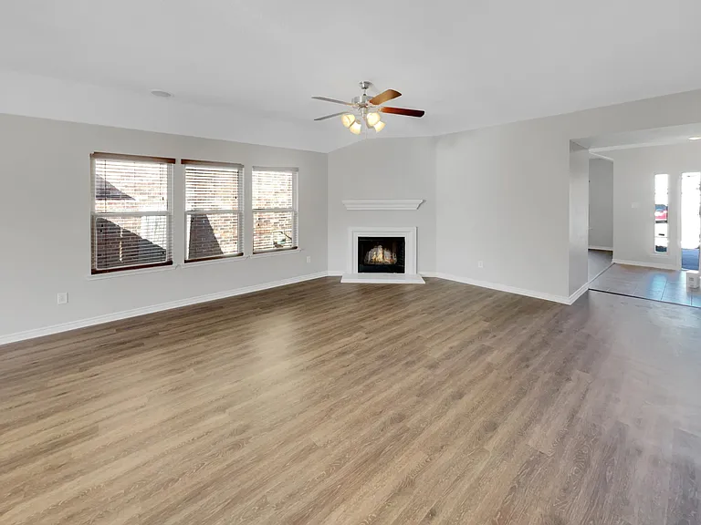 1612 Bluebird Dr — Photo 7