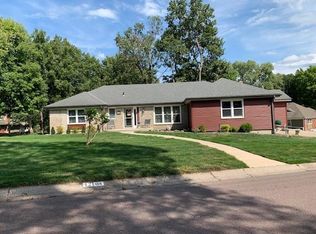 12108 Oak Ridge Rd, Independence, MO 64052