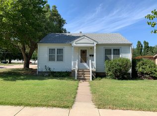300 E 4th St, Ellinwood, KS 67526