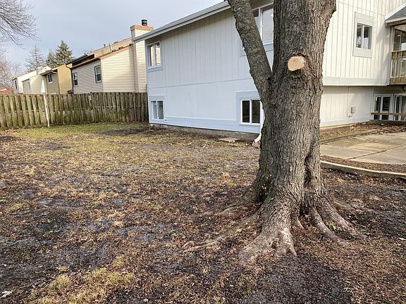 2nd image of 2S686 Harvard Dr
