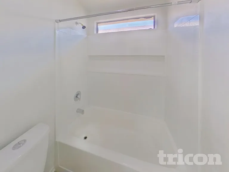 8529 W Hughes Dr — Photo 16