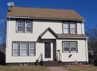 53 Jenness St, Springfield, MA 01104