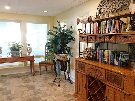 3rd image of 1500 Boardwalk Unit 202