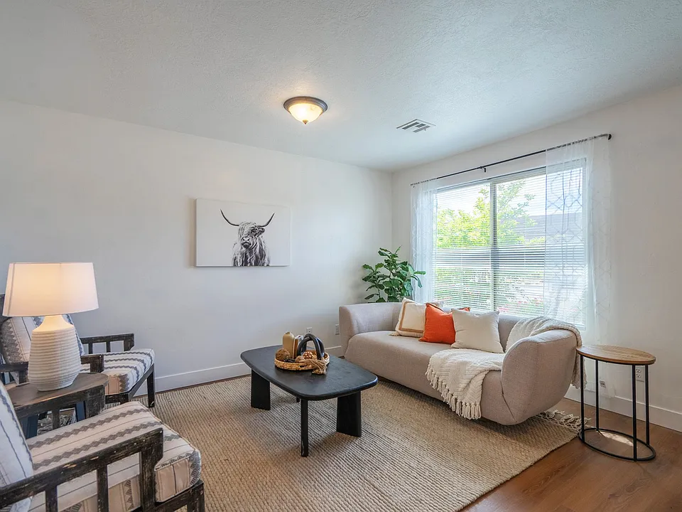 3239 S 840 E #HIDDEN VALLEY
