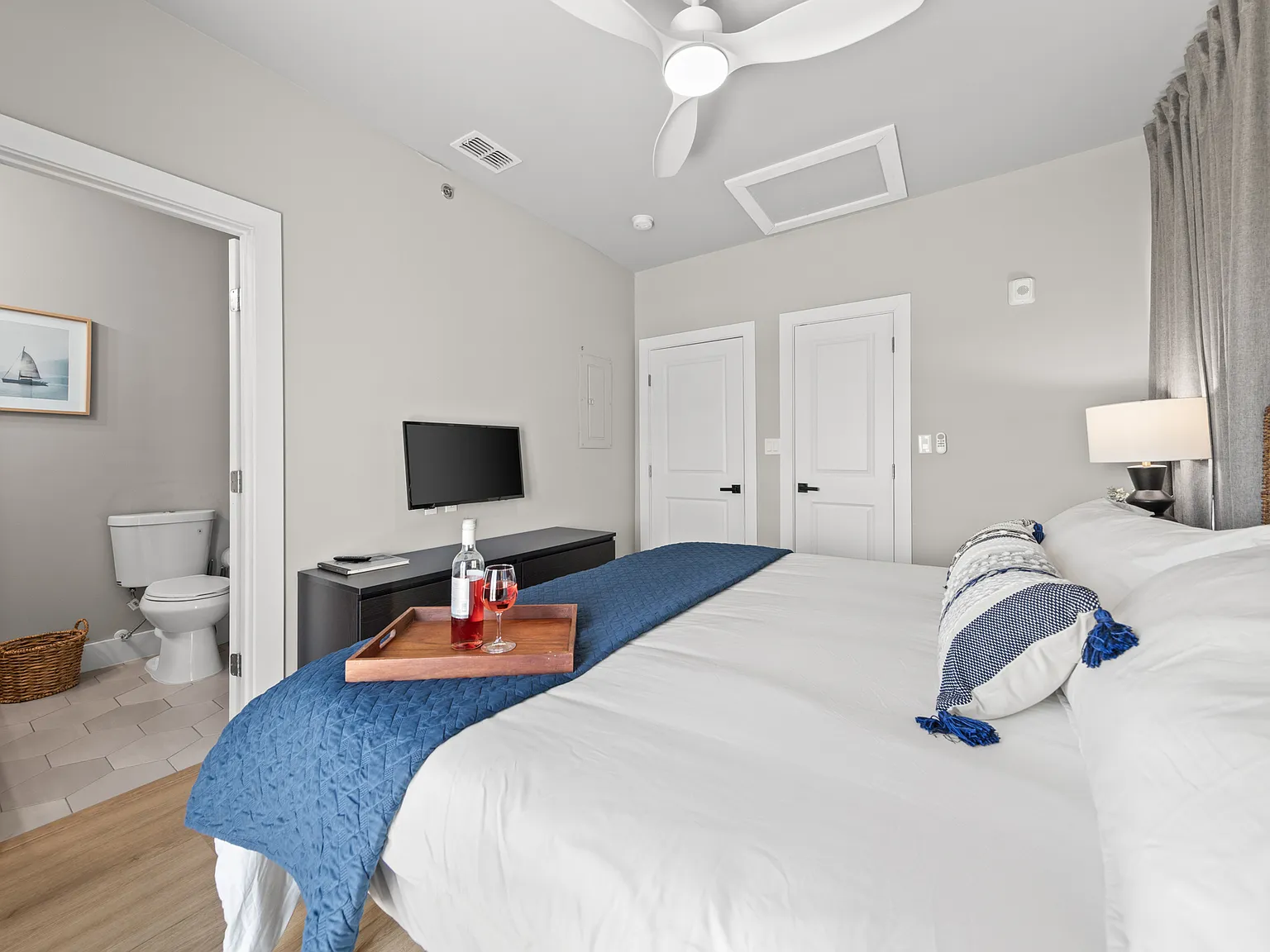 111 West Sunny Isle Drive In Use - 201 — Photo 3
