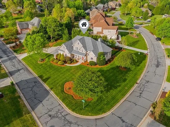 116 Kiawah Island Dr, Winston Salem, NC 27107