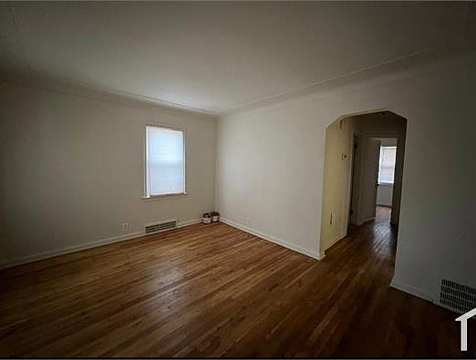 5th image of 26160 Nagel St
