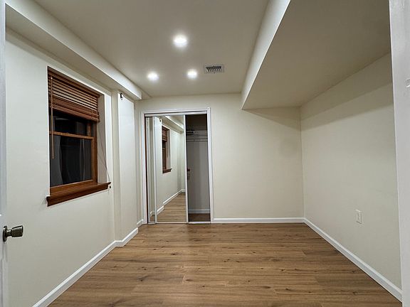 4th image of 13-15 Saint Charles St #1