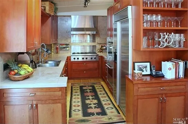 12 Rowan Way photo 1