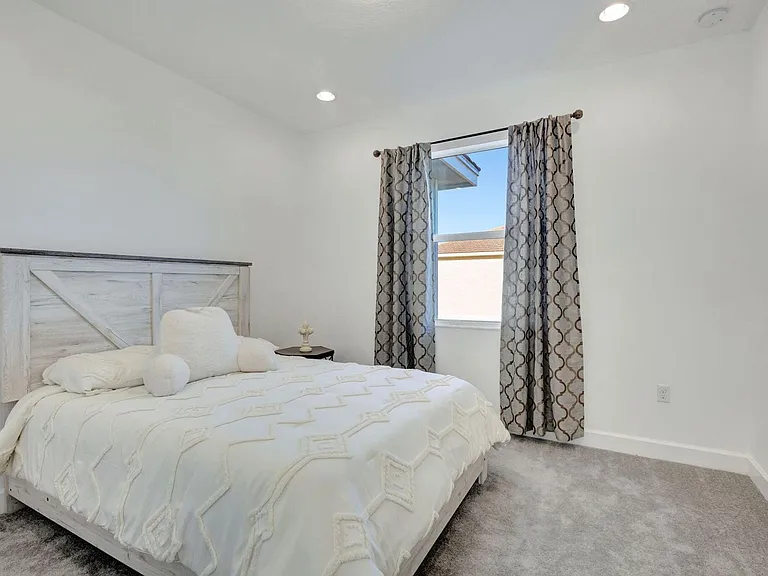 1396 Bushel Creek Xing — Photo 10