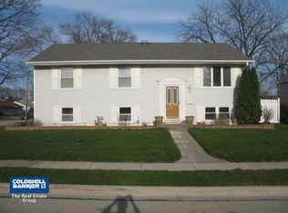 731 Dexter Ave, Romeoville, IL 60446