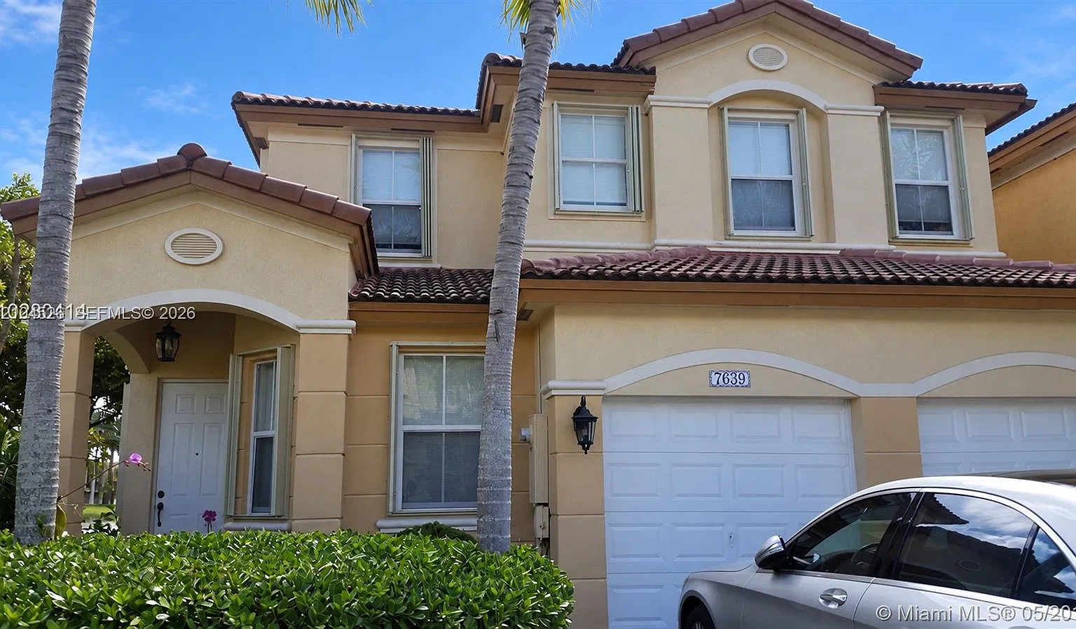 Islands At Doral — Photo 1