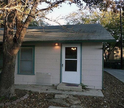 1st image of 519 W Hutchison St APT B