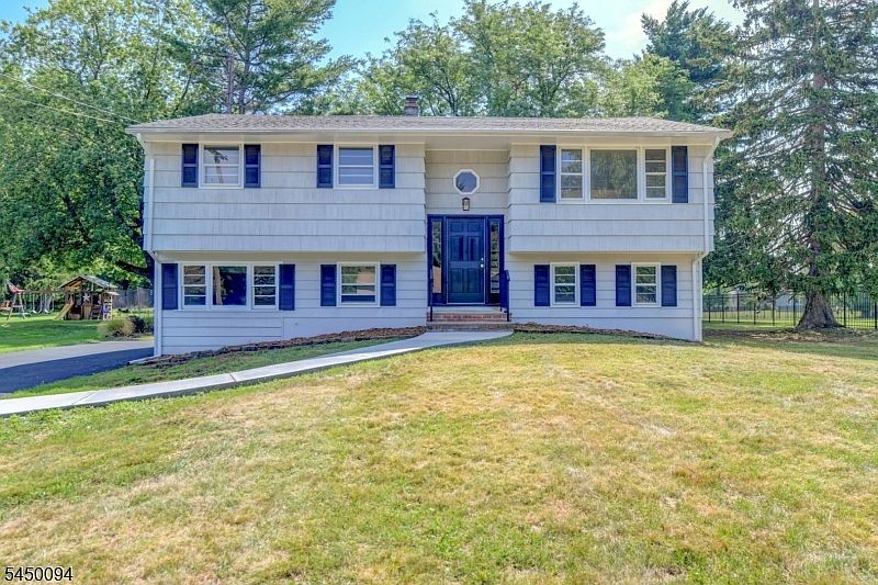 1st image of 1018 Papen Rd