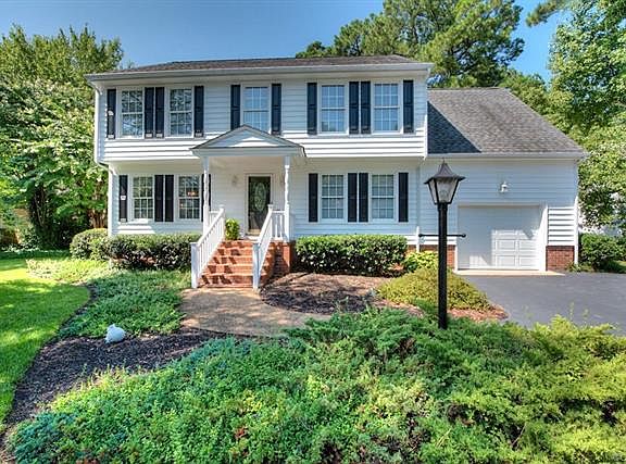 2nd image of 4716 Rollingwood Ln