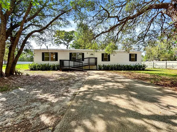 18801 Akins Dr, Spring Hill, FL 34610