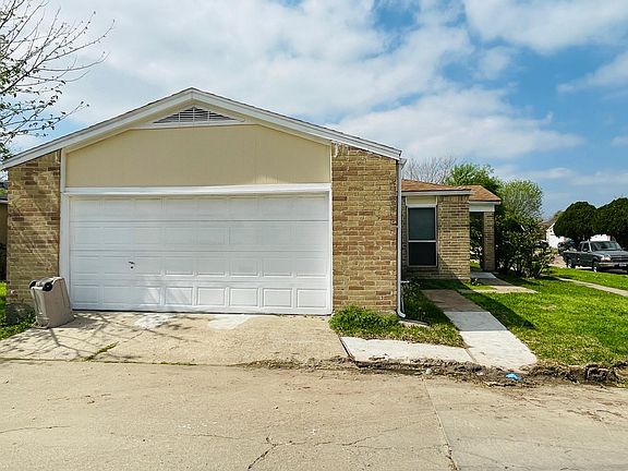 2nd image of 12401 Wellington Park Dr