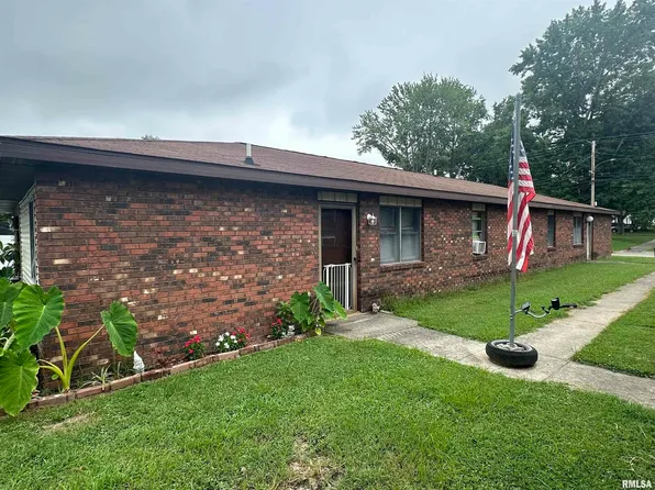 2202 Illinois Ave APT 1 & 2, Murphysboro, IL 62966