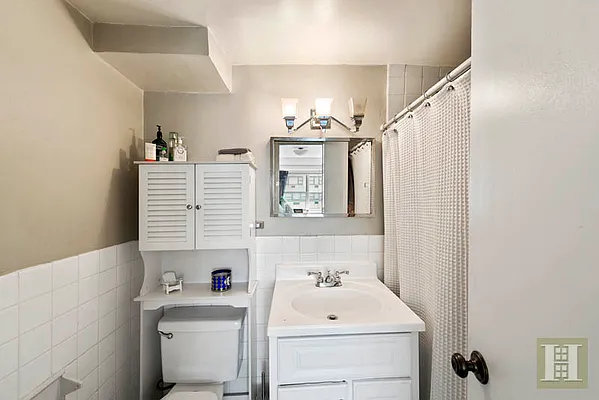 Rented by Halstead Real Estate | media 11