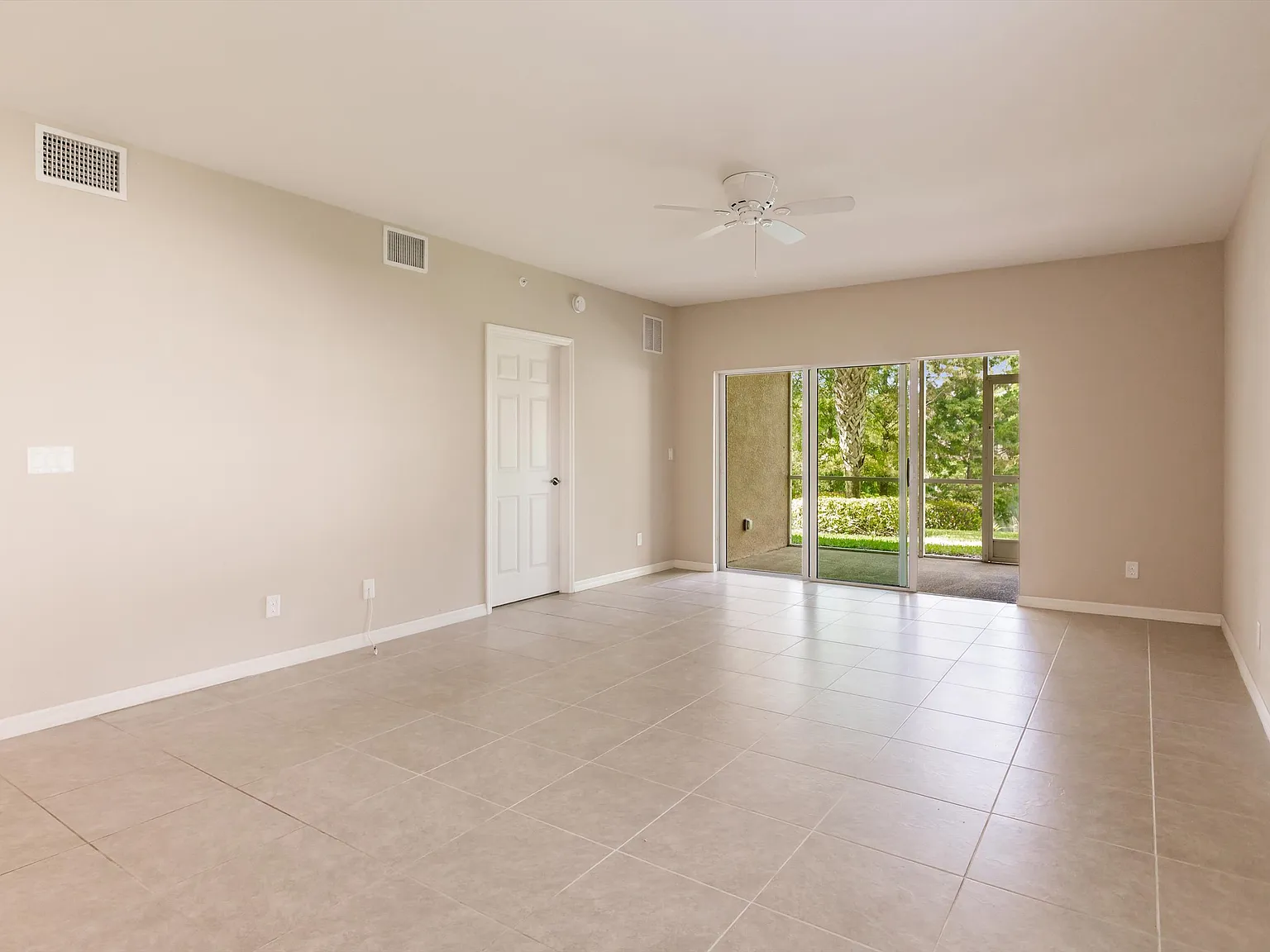 27470 Palmesta Circle Bonita Springs, FL 34135 — Photo 3