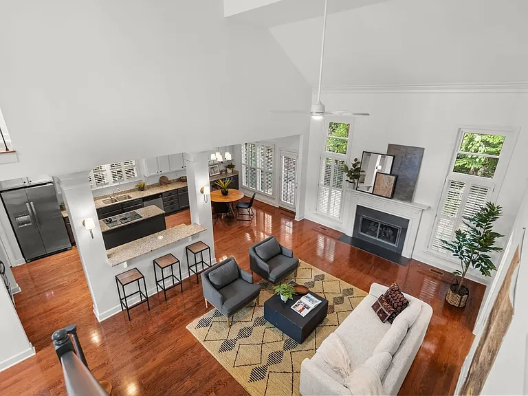 401 Beauchamp Cir — Photo 11