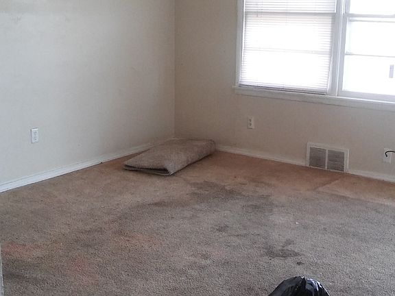 4th image of 2336 NW 35th St