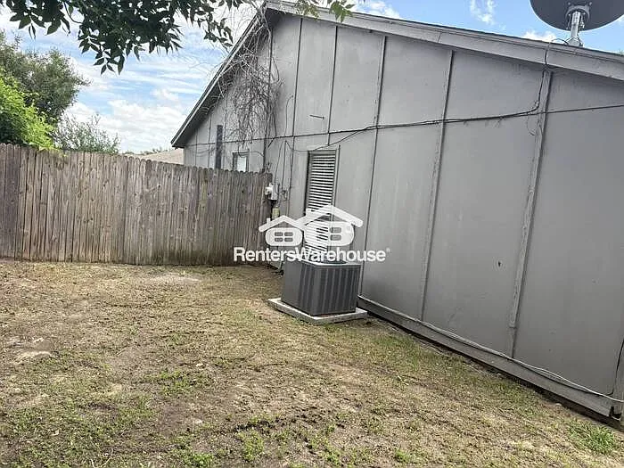 10258 Maverick Dr #58 — Photo 4