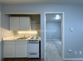 2424 NW Kearney St APT 11, Portland, OR