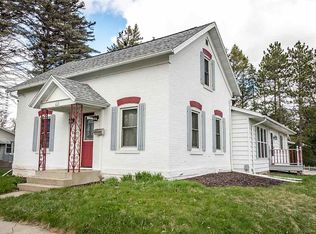 437 Poet St, Columbus, WI 53925