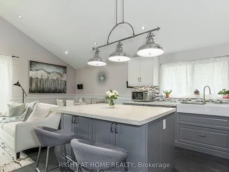 60 Brookridge Dr — Photo 7