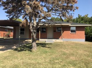 753 SW 4th Pl, Moore, OK 73160