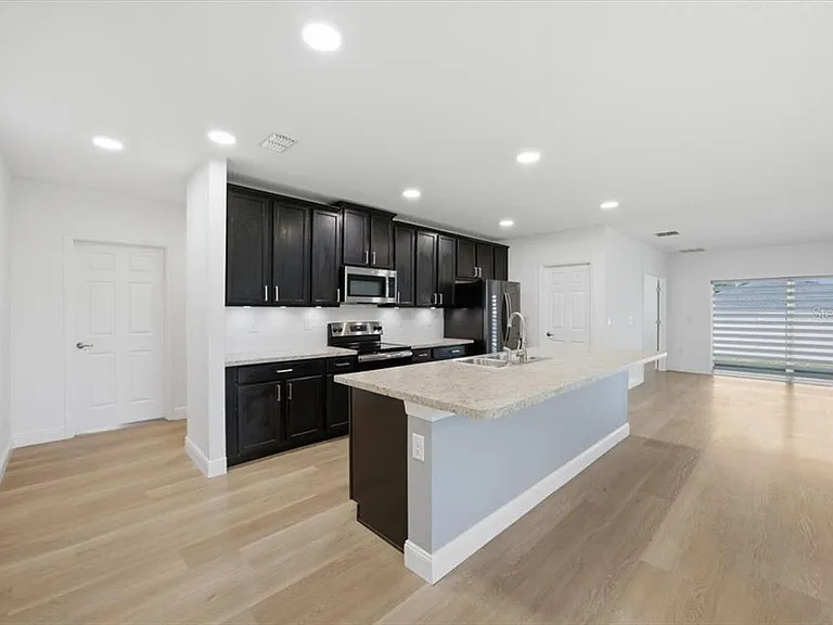 446 Hamlet Loop — Photo 12