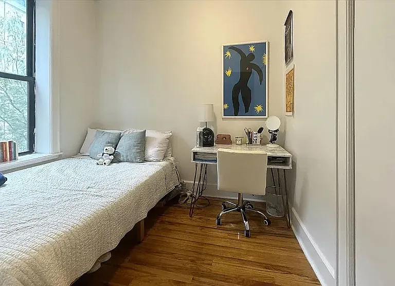 210 W 109th St #32 — Photo 2