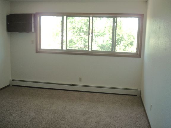 4th image of 1440 9th St #16040848