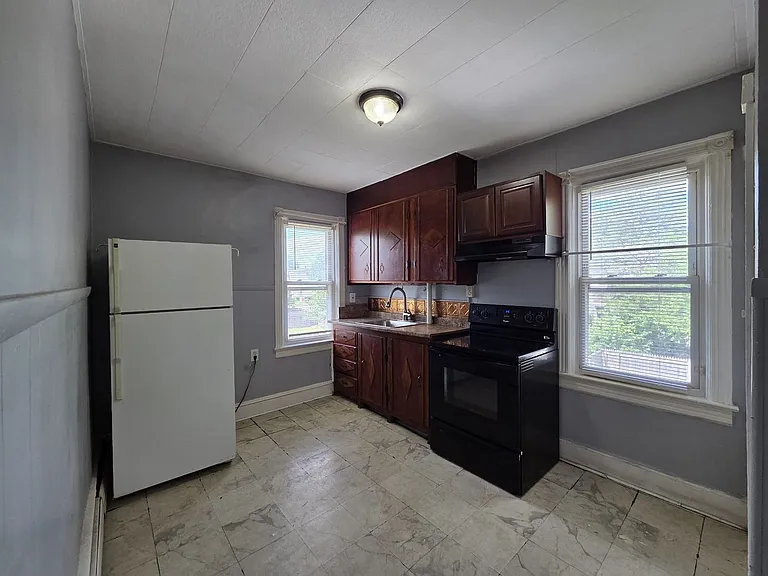 320 Cleveland Ave — Photo 12
