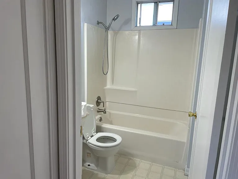 1398 Curtis St — Photo 9