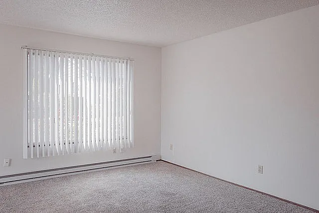 Villa 34 Apartments - Portland Oregon
