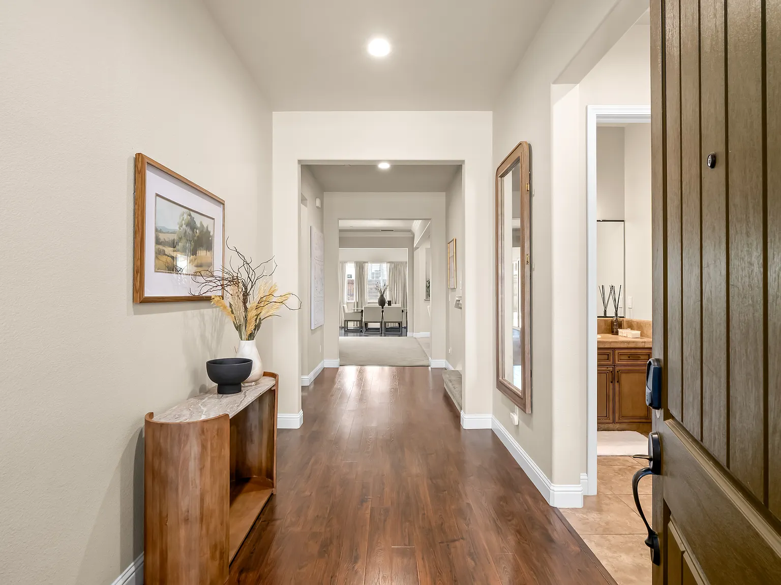 4 bed, $7,850 — Photo 2