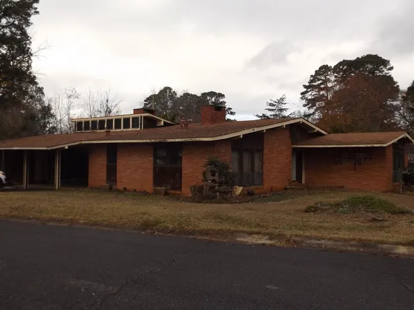 1507 Lacari St, Magnolia, AR 71753