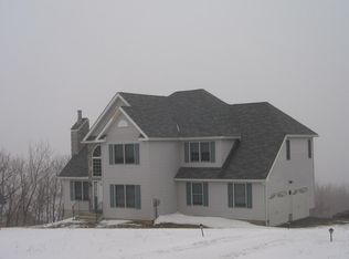 180 Overlook Ter, Effort, PA 18330
