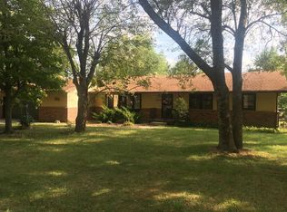 909 W Hickory St, Iola, KS 66749