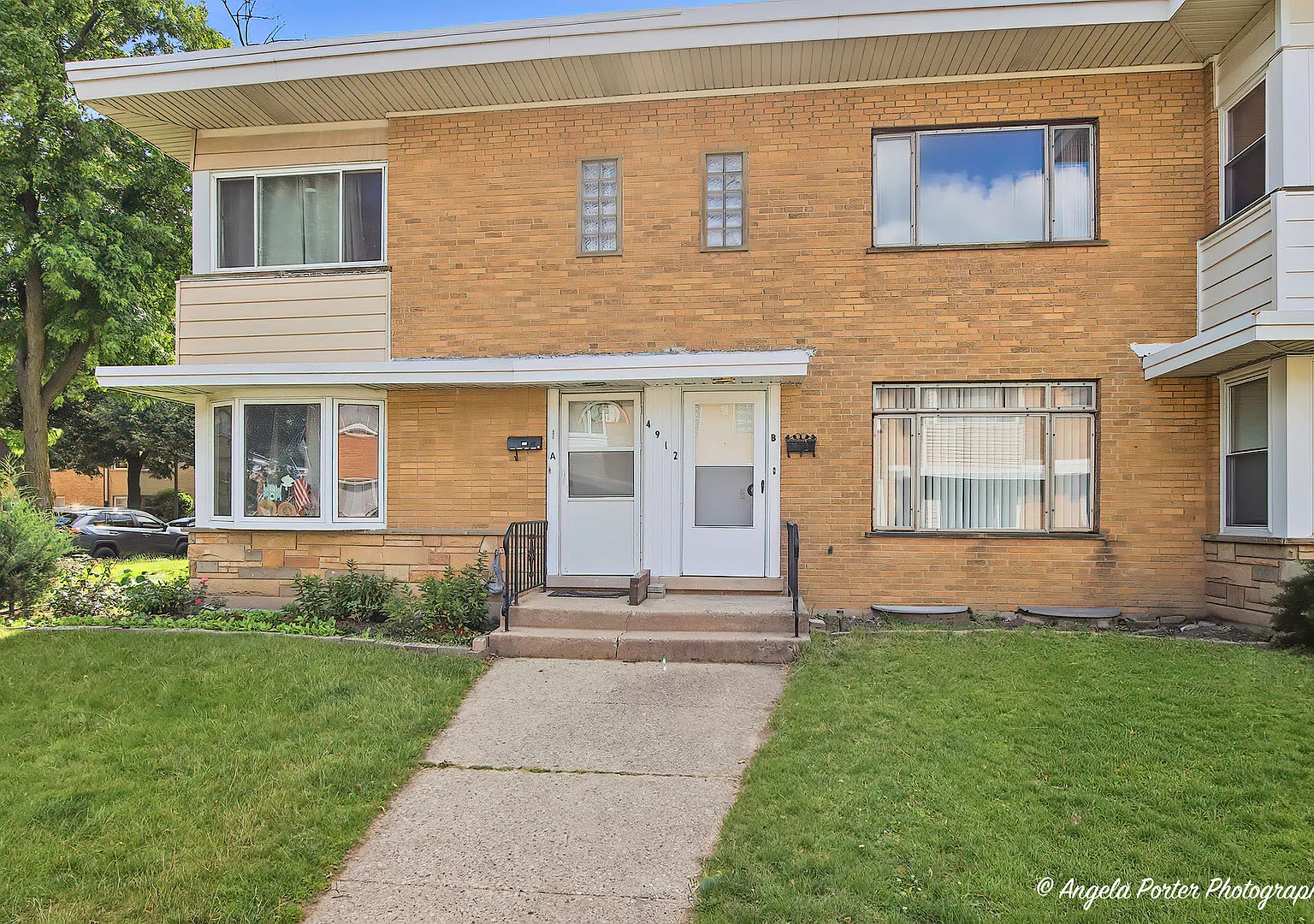 2 bed, 1.5 bath, 1070 sqft, $2,350 — Photo 1