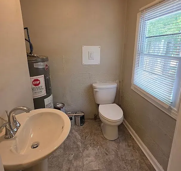 3901 McVay St SW — Photo 2