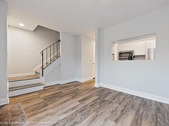 5th image of 5944 Meadow Dr #5944